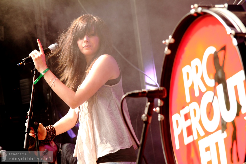 2011-05-05 Proper Outfit - Bevrijdingsfestival, Zwolle 020